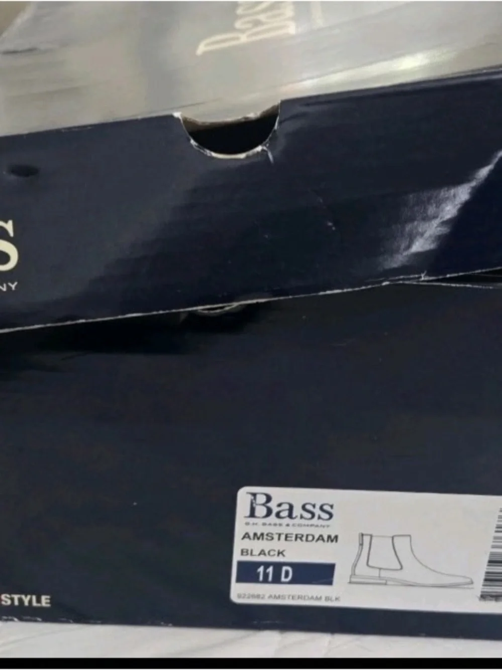 BASS Amsterdam Men's Black Chelsea Boots - Sleek Slip-On Boot